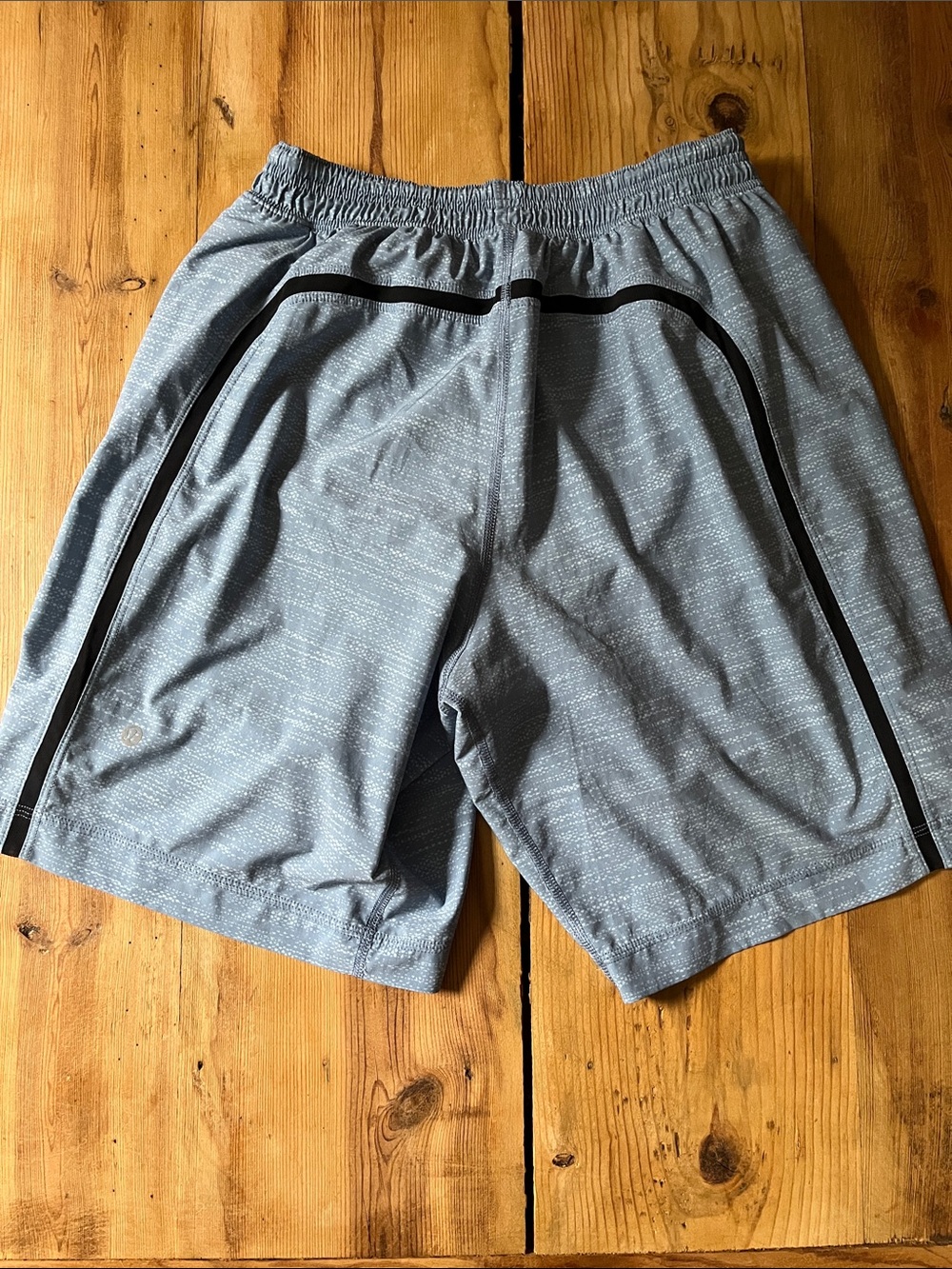LULULEMON M Blue Pace Breaker 9" Shorts Fully Lined